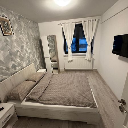 Apartament Ultracentral Modern 1 Piteşti Exteriör bild
