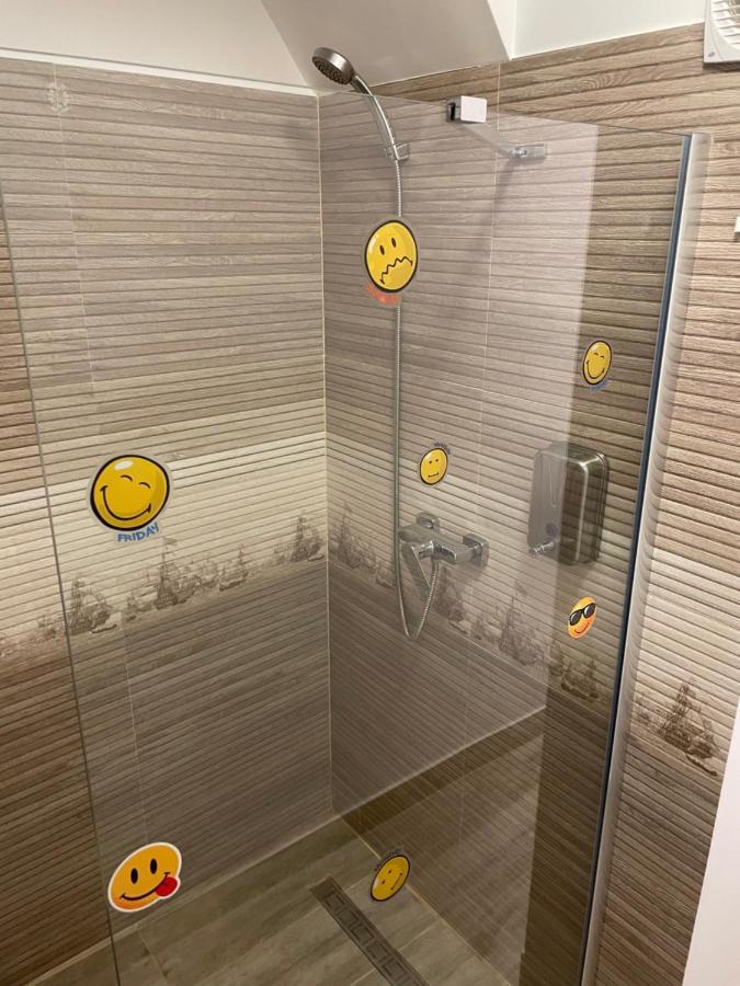 Apartament Ultracentral Modern 1 Piteşti Exteriör bild