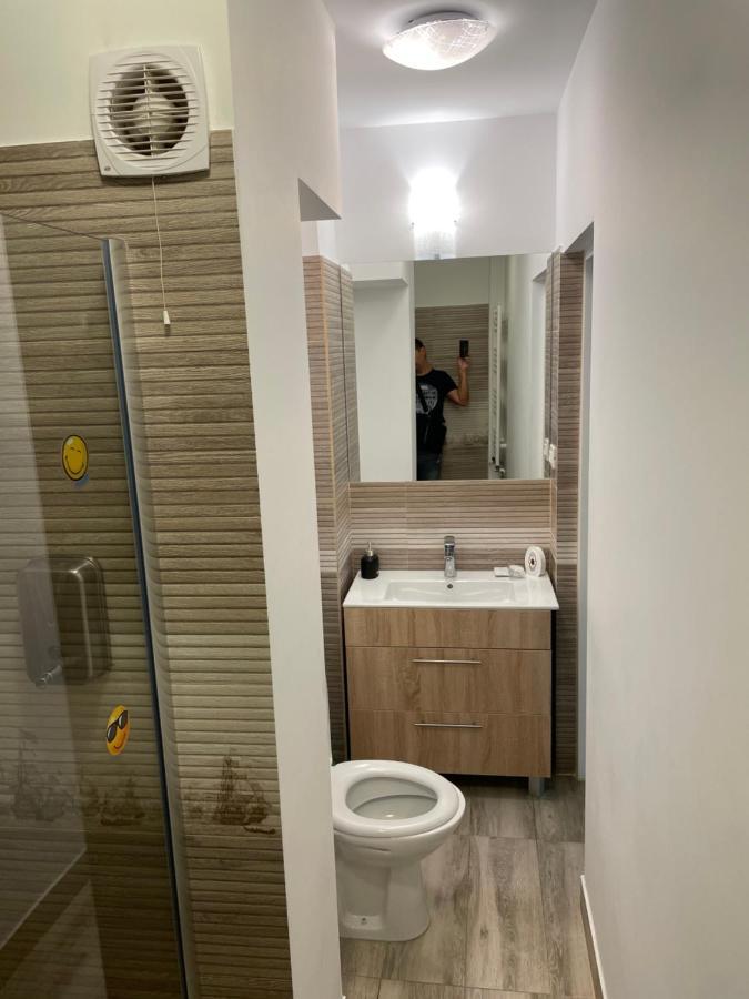 Apartament Ultracentral Modern 1 Piteşti Exteriör bild