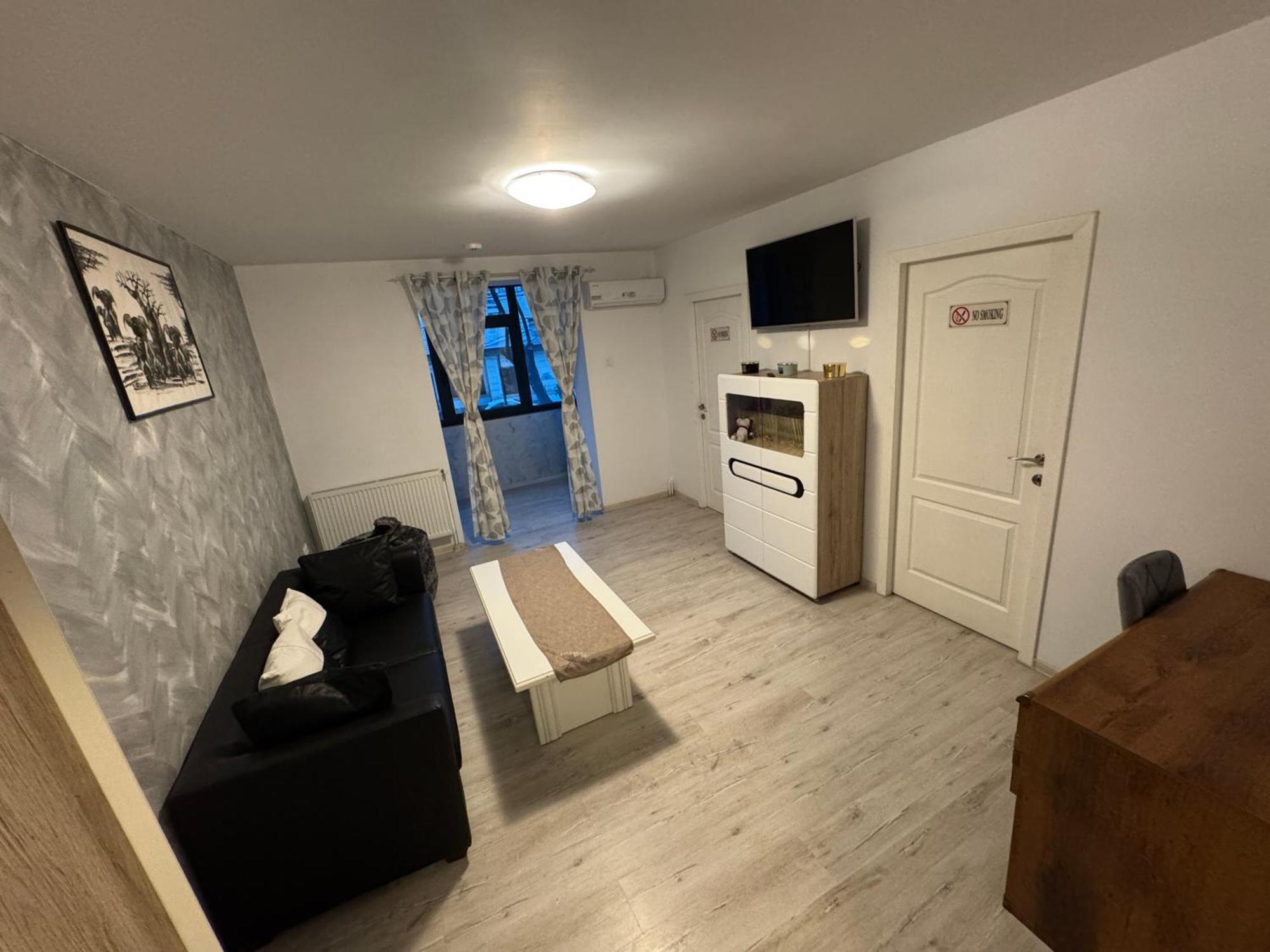 Apartament Ultracentral Modern 1 Piteşti Exteriör bild