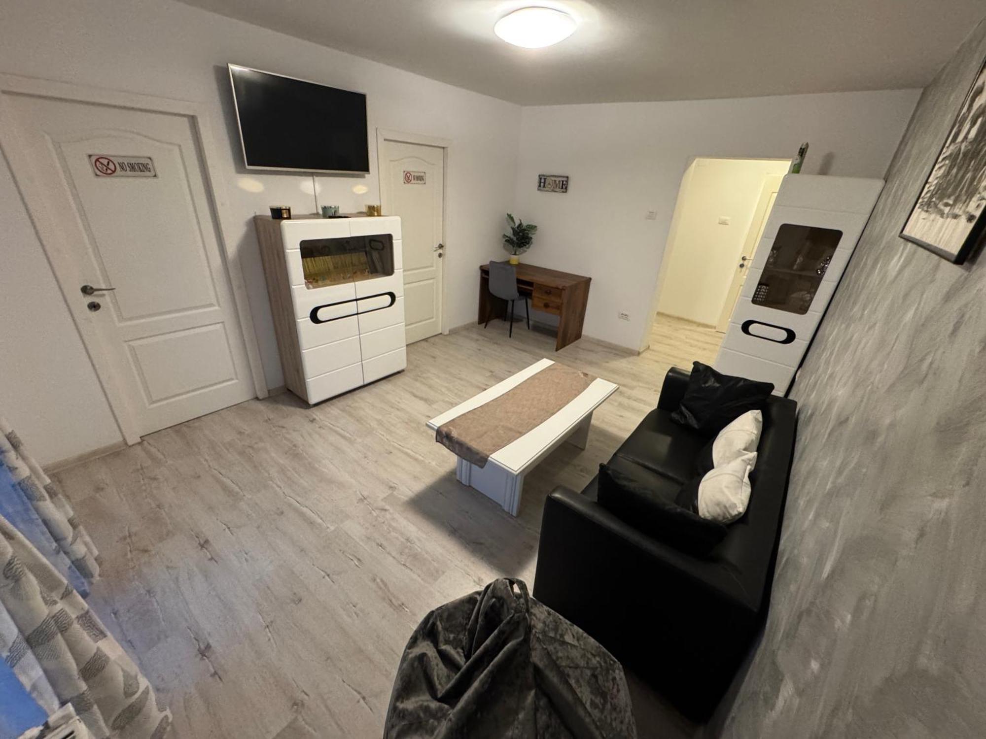Apartament Ultracentral Modern 1 Piteşti Exteriör bild